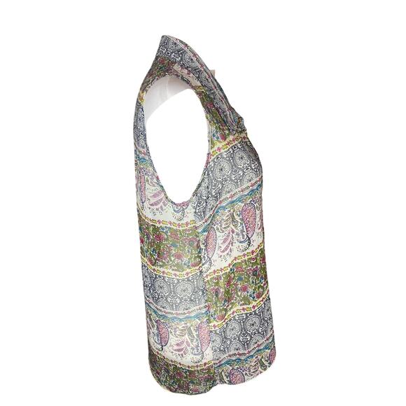 Lavish Button Down Sheer Multi Pattern Sleeveless Blouse Size Medium - Picture 3 of 6